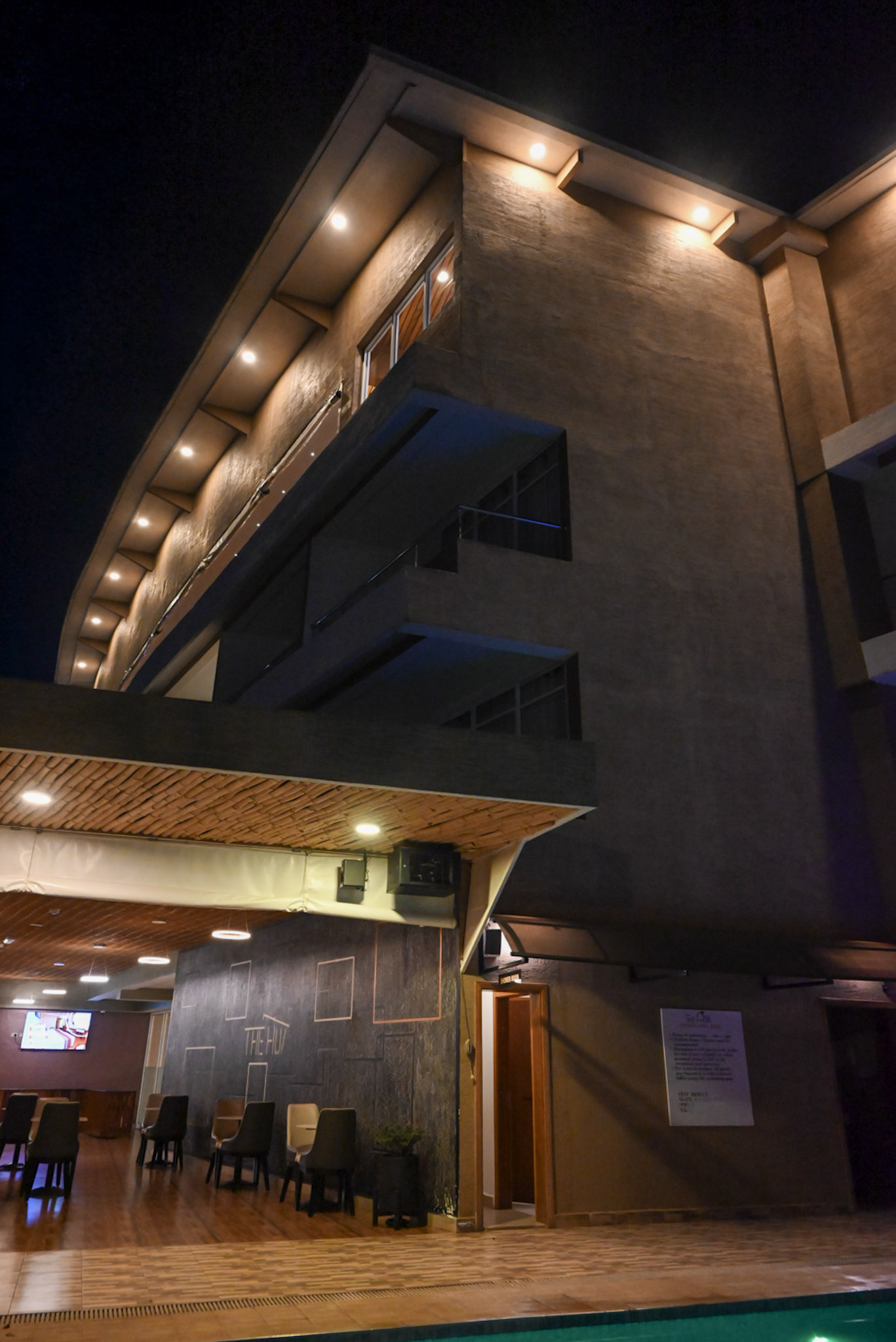 The Hut Lounge